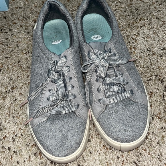 Dr. Scholl's Shoes - Dr. Scholl’s Gray Sneakers